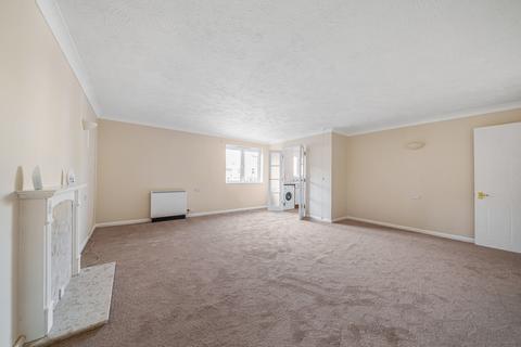 1 bedroom apartment for sale - Mervyn Road, Shepperton, Surrey, TW17
