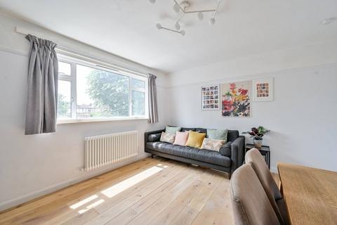 3a Bargery Road, London, SE6 2LL