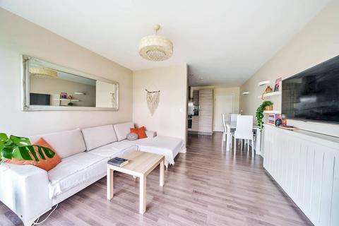 2 bedroom flat for sale, Dance Square, Clerkenwell, London, EC1V
