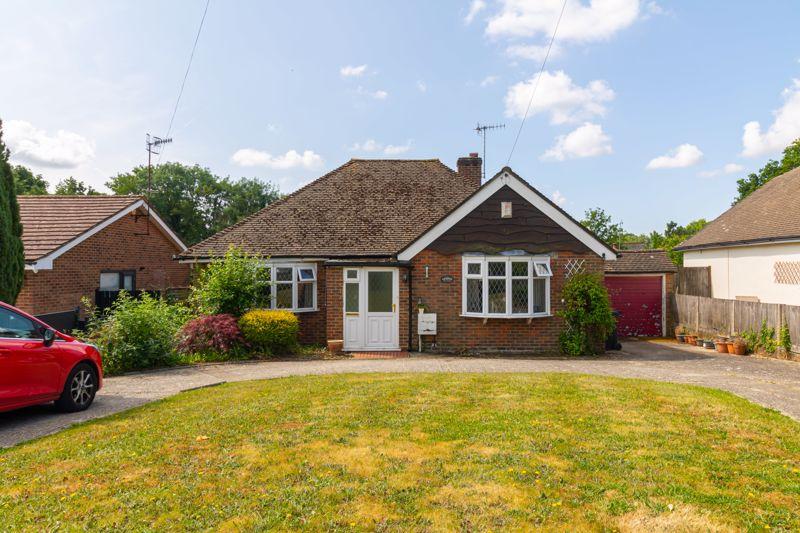 Trindles Road, South Nutfield 2 bed detached bungalow for sale £625,000