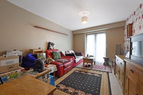 1 bedroom apartment for sale, Court Lodge Road, Gillingham