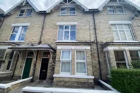 1 bedroom in a house share to rent, Feversham Crescent, Room Six