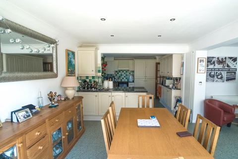 4 bedroom detached house for sale, Hawkinge, FOLKESTONE - Guide Price £575,000 - £600,000
