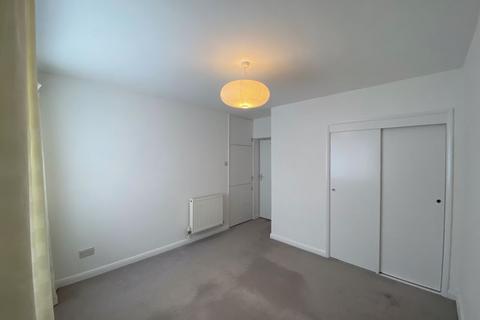 2 bedroom apartment to rent, Beacon Hill Court, Hindhead