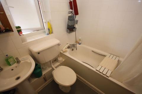 73 Frensham Close, Southall, UB1 2YQ