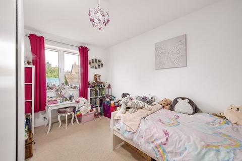 27 Angus Way, Whitehouse, Milton Keynes, MK8 1AT