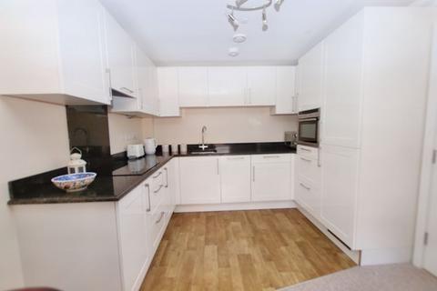 1 bedroom retirement property for sale - CHRISTCHURCH HIGH STREET