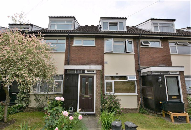 Westfield Park, Hatch End 2 bed for sale £365,000