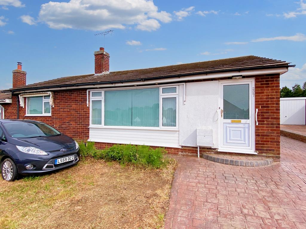 Dales Road, Ipswich IP1 2 bed semidetached bungalow to rent £1,000