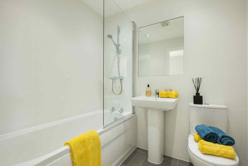 Family-friendly bathroom