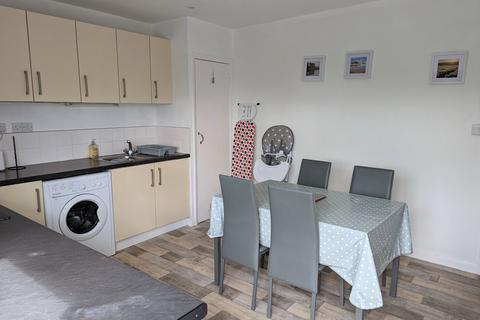 1 bedroom flat to rent, Flat , Knightson Lodge, New Hedges, Tenby
