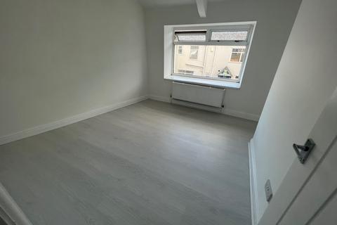 2 bedroom terraced house to rent, Aberdare CF44