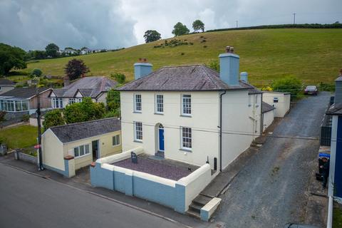 5 bedroom townhouse for sale, Panteg Road, Aberaeron, SA46