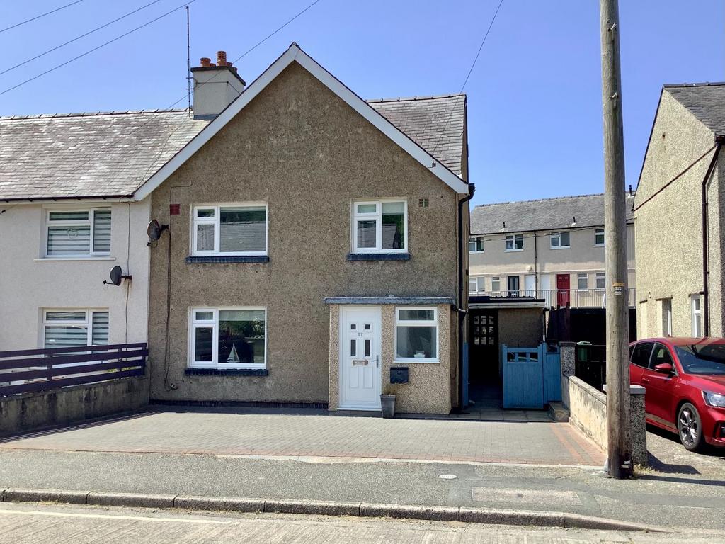 57 Heol Y Llan, Barmouth LL42 1LD 3 bed semidetached house £215,000