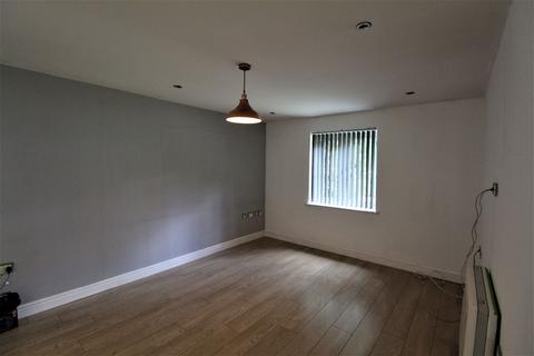 2 bedroom apartment to rent, Windermere Avenue, Purfleet