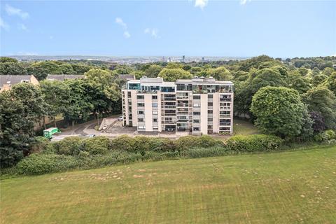 2 bedroom apartment for sale, Lake View Court, West Avenue, Roundhay, Leeds