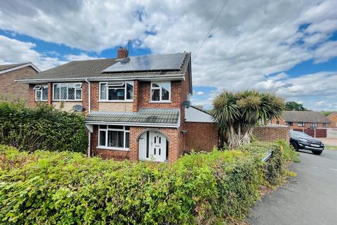 1 Quantock Drive, Nuneaton, CV10 8PU