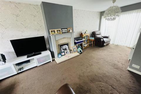 1 Quantock Drive, Nuneaton, CV10 8PU