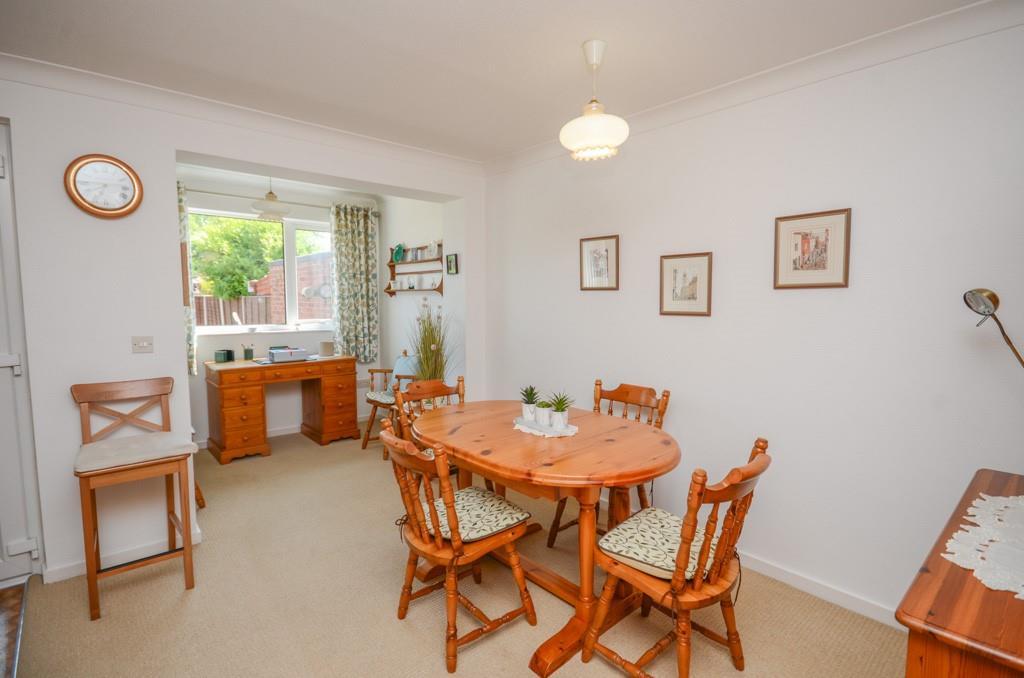 Dining area.jpg