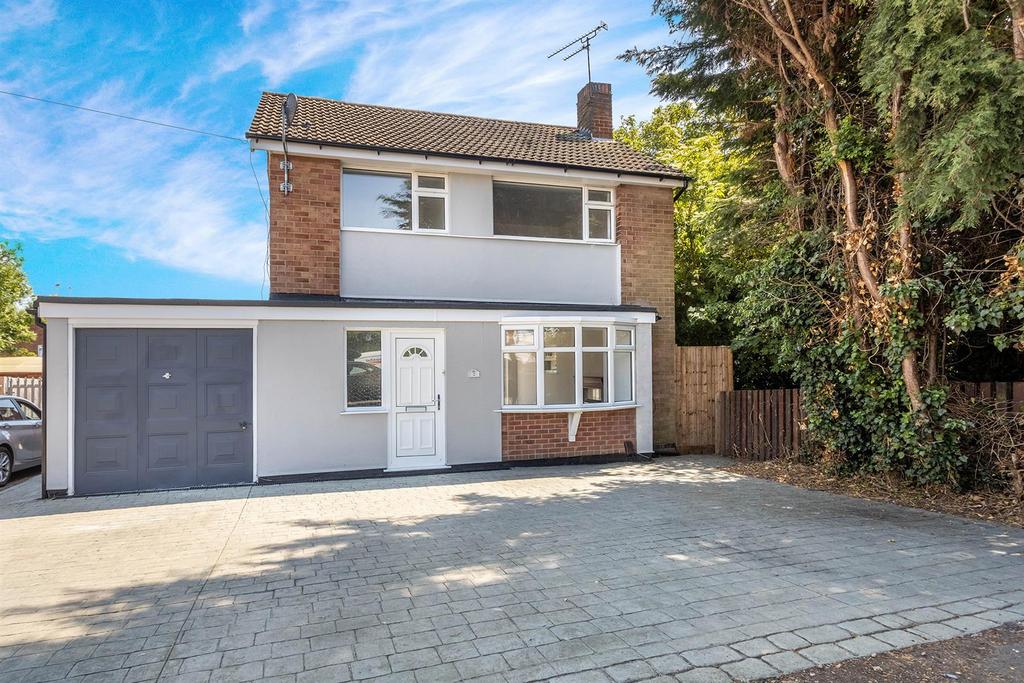 Kenilworth Road, Wigston, Leicester... 3 bed detached house £325,000