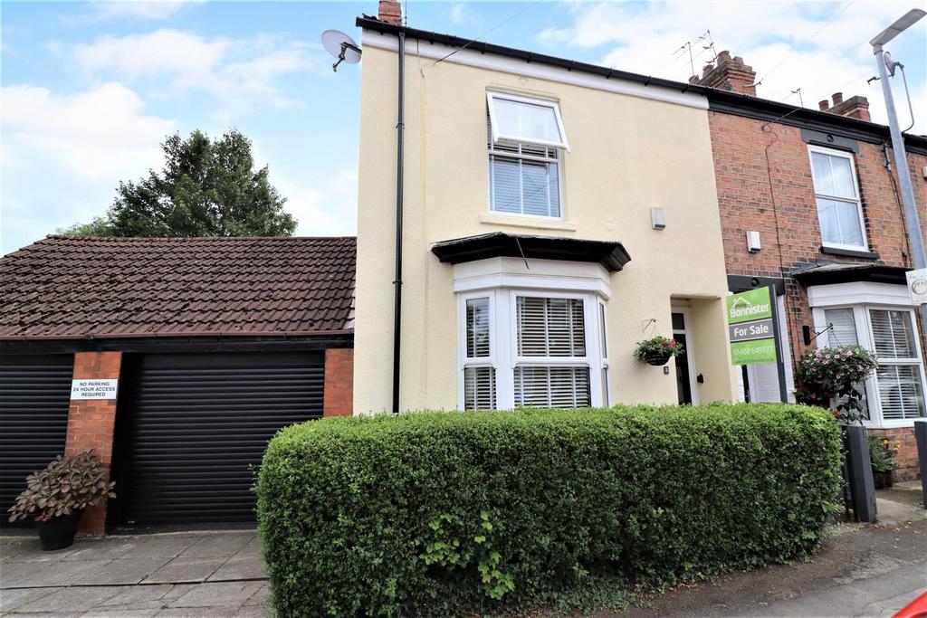 Salisbury Street, Hessle 3 bed end of terrace house £199,950