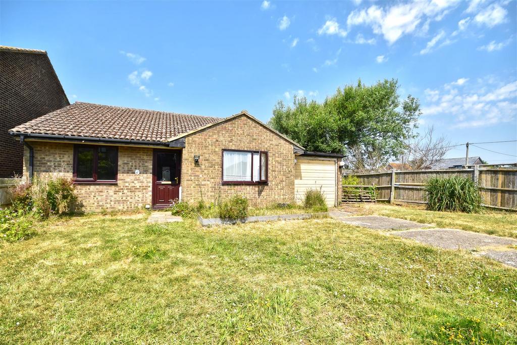 Marchants Drive, Camber 2 bed detached bungalow for sale £299,950