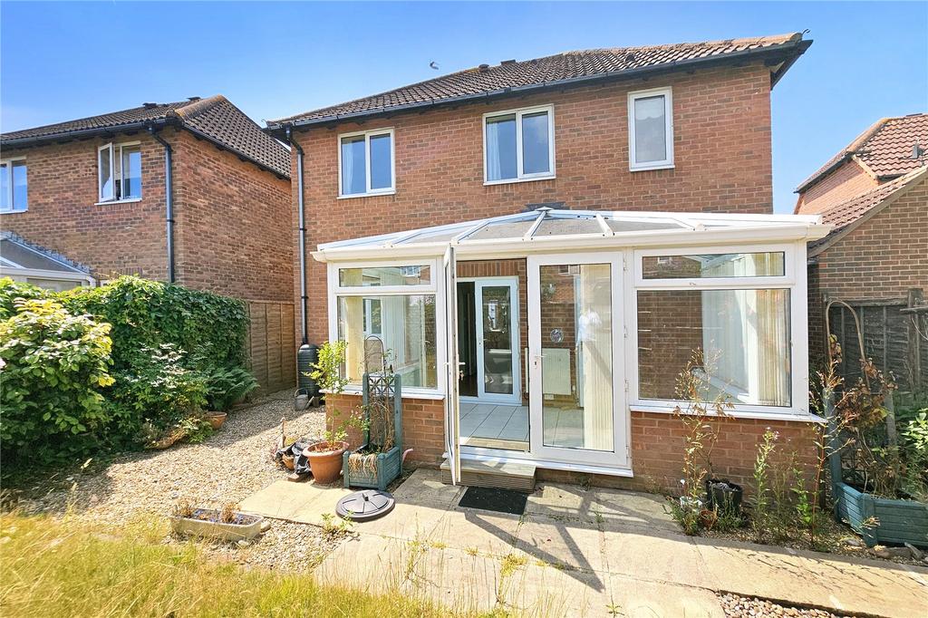 Blenheim Drive, Rustington, Littlehampton, West Sussex 4 bed detached