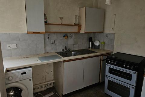 undefined, Rhes Mitre, Pwllheli