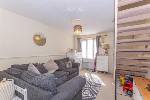 64 Woodfall Drive, Crayford, Dartford, DA1 4TP