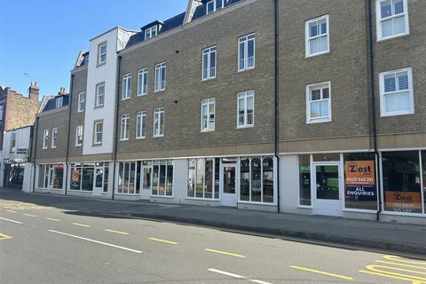 Property to rent - High Street, Herne Bay