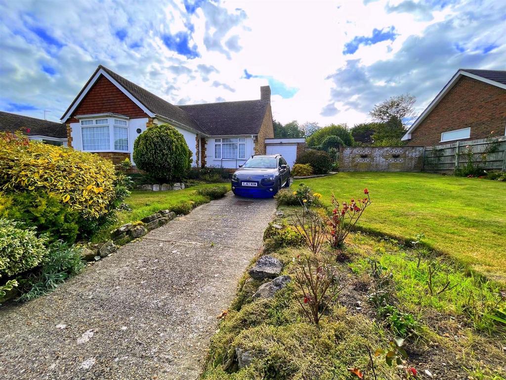 Driveway Parking to Front