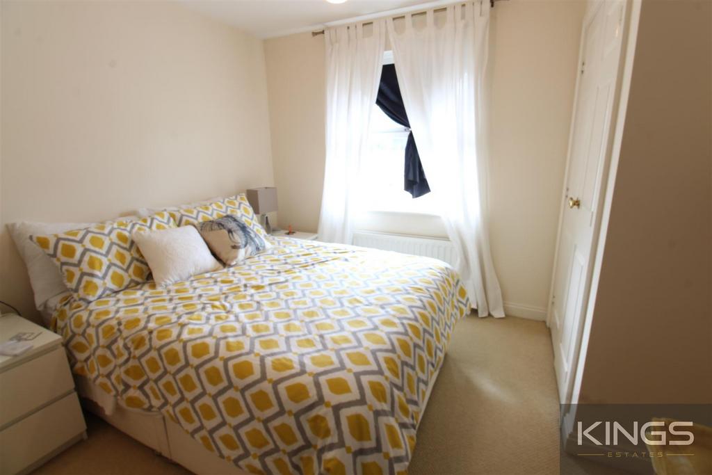 Marshall Square, Southampton 2 bed apartment £1,300 pcm (£300 pw)