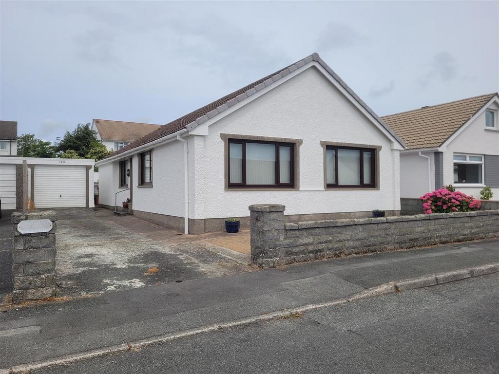 120 Haven Park Crescent, Haverfordwest 3 bed bungalow £260,000