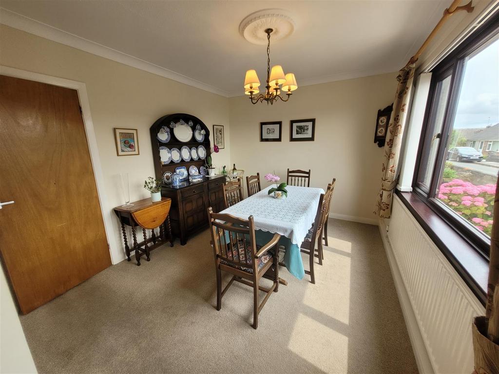120 Haven Park Crescent, Haverfordwest 3 bed bungalow £260,000