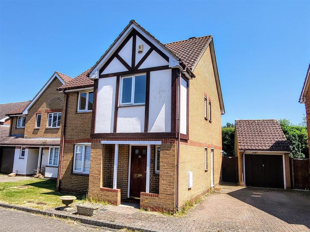 Saffron Meadow, Standon, Herts 3 bed detached house £500,000