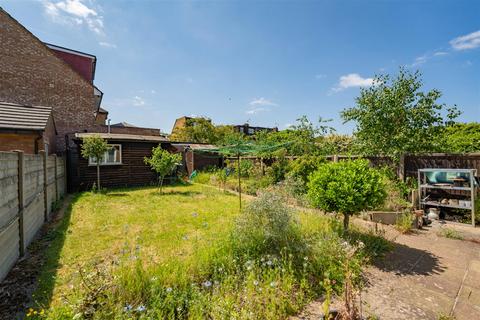 130 Midhurst Road, London, W13 9TP