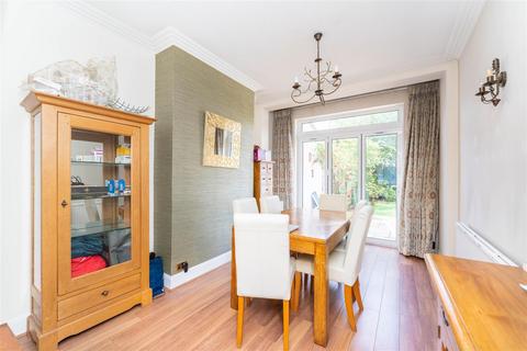 38 Clitherow Avenue, London, W7 2BH