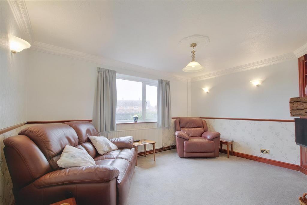 Living room 1.jpeg