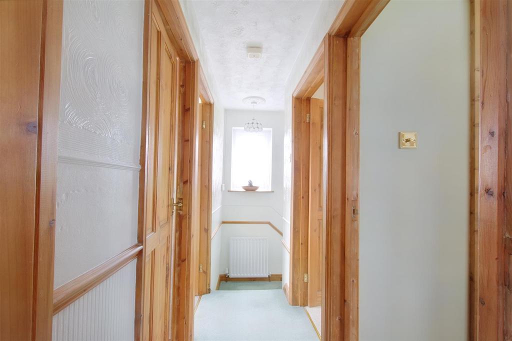 Upstairs hallway.jpeg