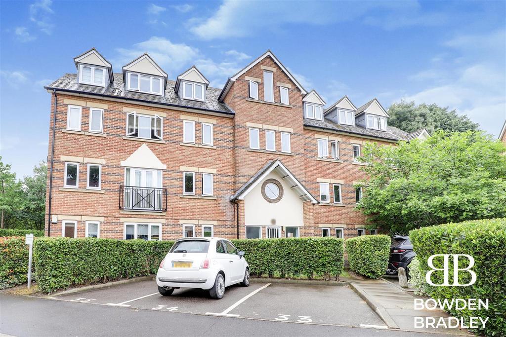 Victory Road, Wanstead 1 bed flat £1,300 pcm (£300 pw)