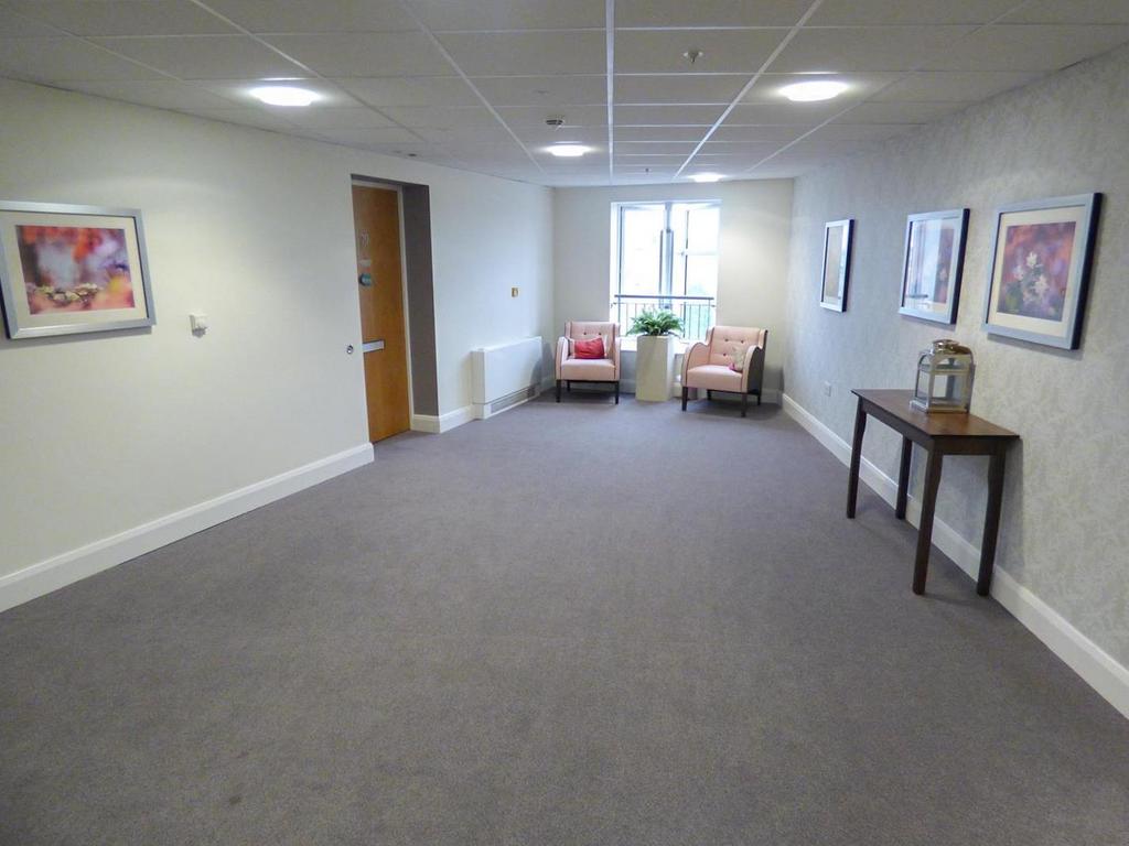 Communal hall (6 th floor)