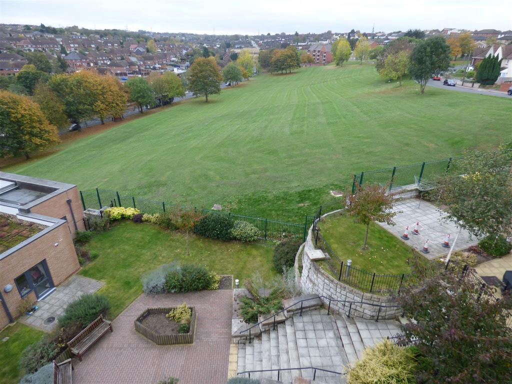 GROUNDS &amp; GARDENS OVERLOOKING WHITEHILL GREEN