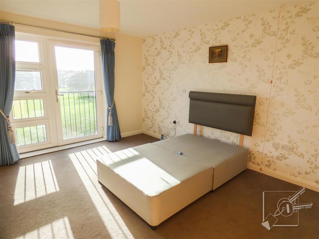 Bedroom 1: