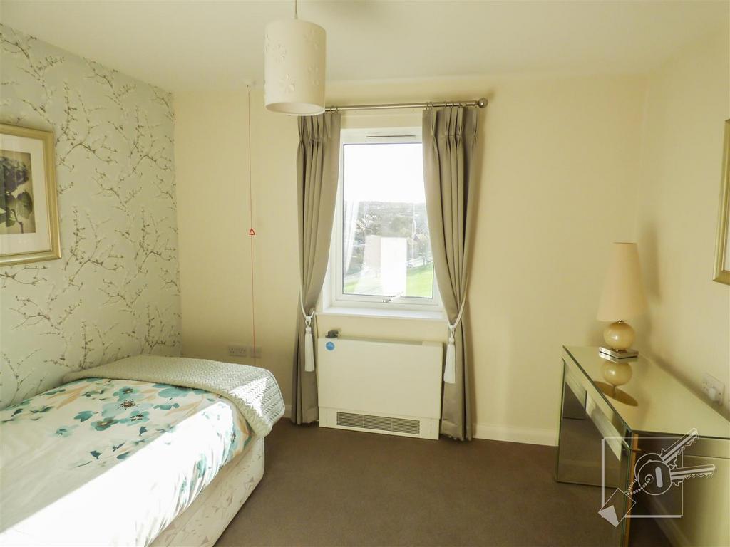 Bedroom 2: