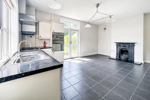 72 Lower Road, Barnacle, Coventry, CV7 9LD