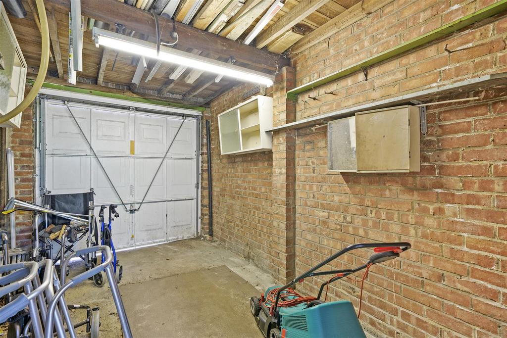 33 St. Andrews Avenue - nu Xs YL6mz3 Qh LGAJWh S0.jpg