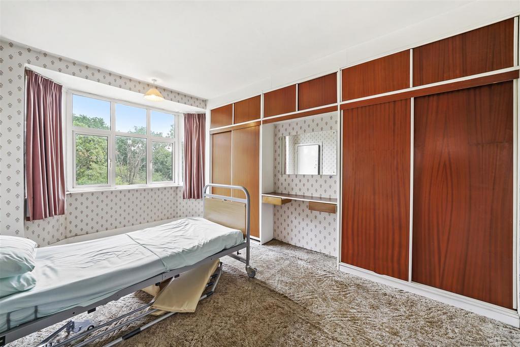 33 St. Andrews Avenue - Cp7 Bm A8z5p Zz Xt UPCUk3.jpg