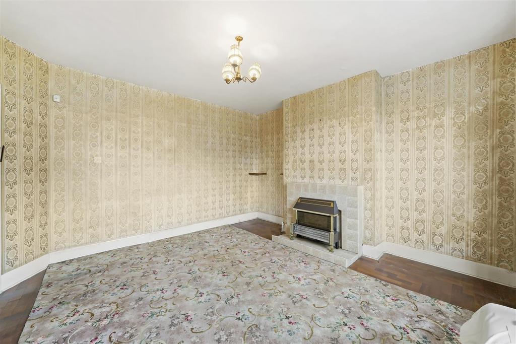 33 St. Andrews Avenue - eul EZrib Ybequ YMJOz RQ.jpg