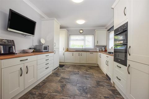 33 Braids Walk, Kirk Ella, Hull, HU10 7PB