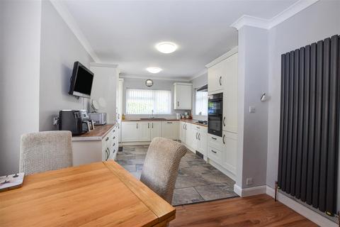33 Braids Walk, Kirk Ella, Hull, HU10 7PB